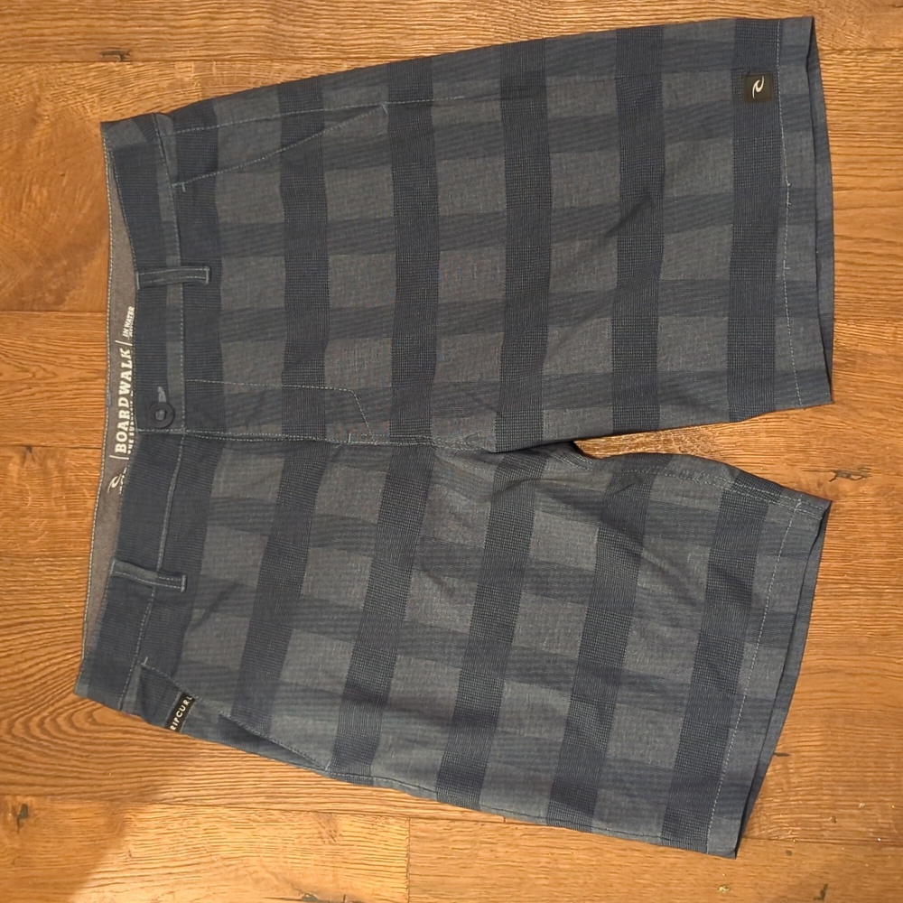 Men's Rip Curl Boardwalk short, size 34